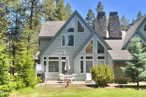 Tiny photo for 57041 Peppermill Circle #19-B, Sunriver, OR 97707 (MLS # 220223914)