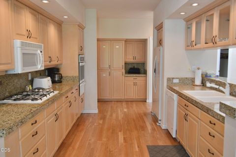 Tiny photo for 57041 Peppermill Circle #19-B, Sunriver, OR 97707 (MLS # 220223914)