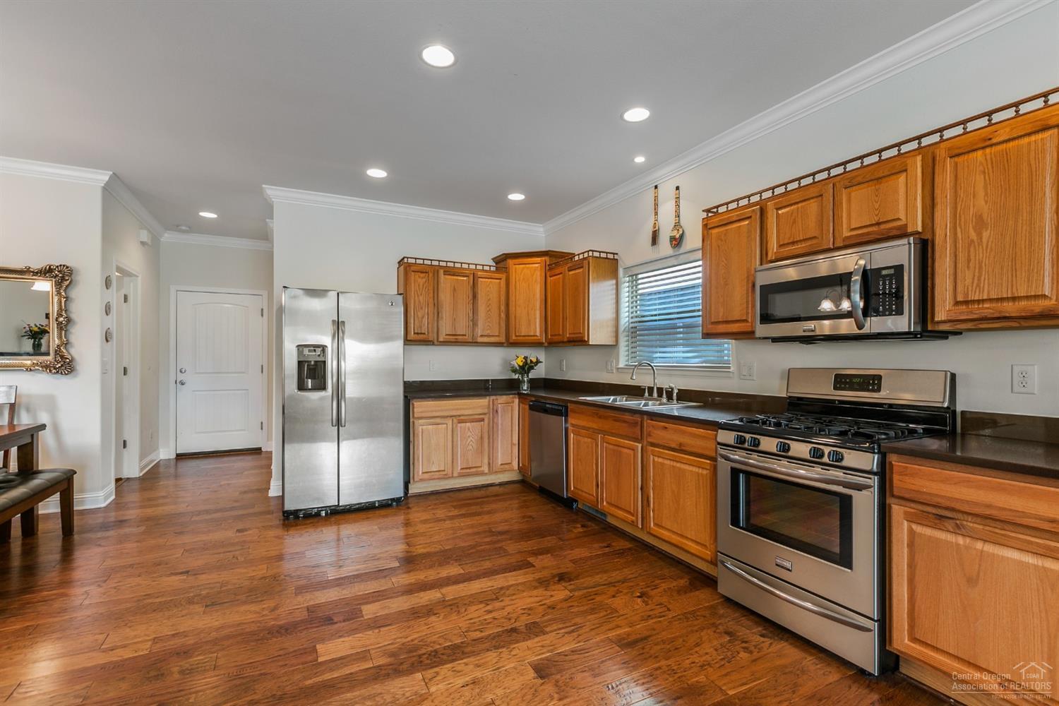 Parkway Village - Residential