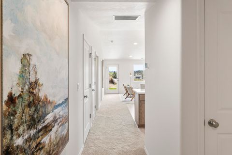 Tiny photo for 895 SE Starview Avenue SE, Madras, OR 97741 (MLS # 220219236)