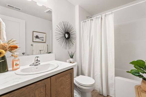 Tiny photo for 895 SE Starview Avenue SE, Madras, OR 97741 (MLS # 220219236)