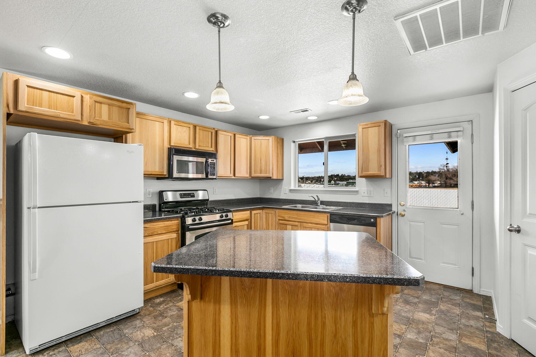 The Pines at Madras - Residential