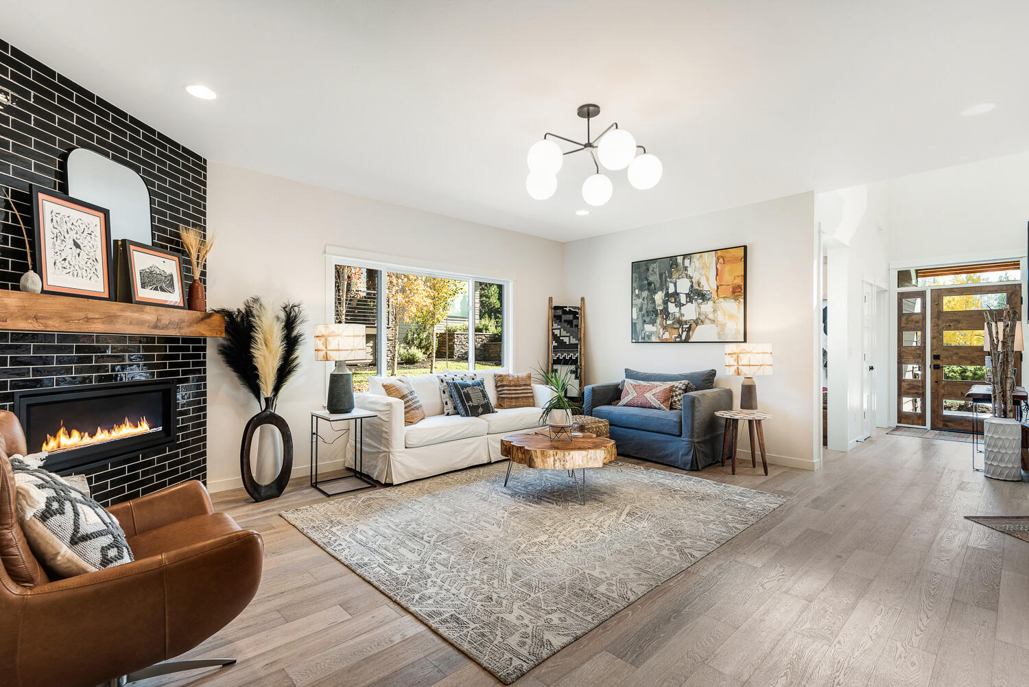 Three Pines - Residential