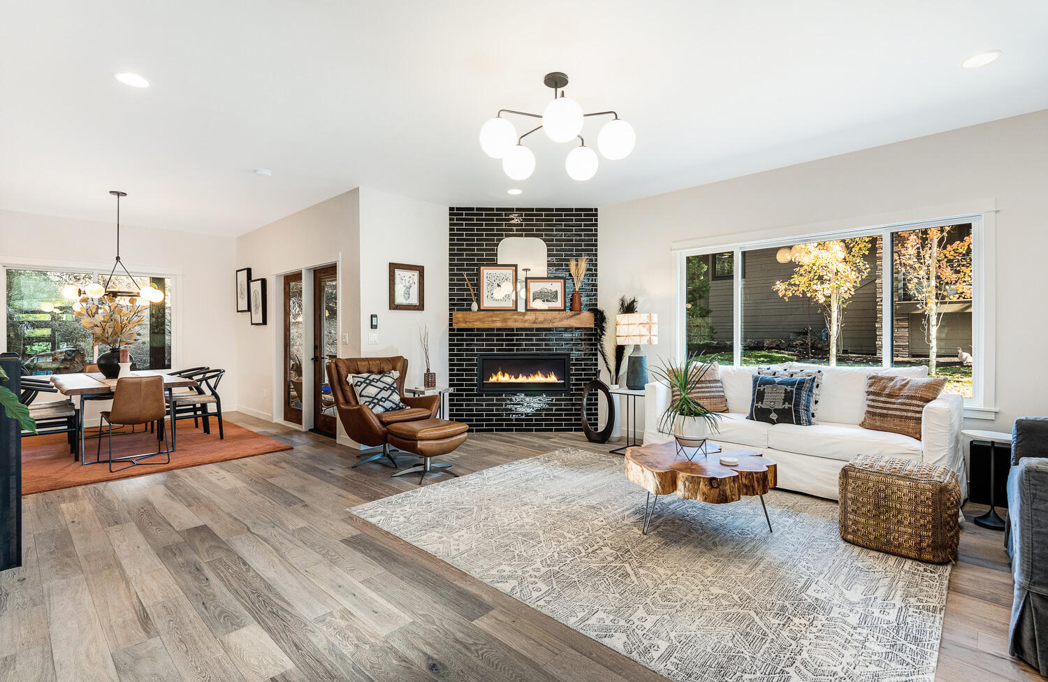 Three Pines - Residential