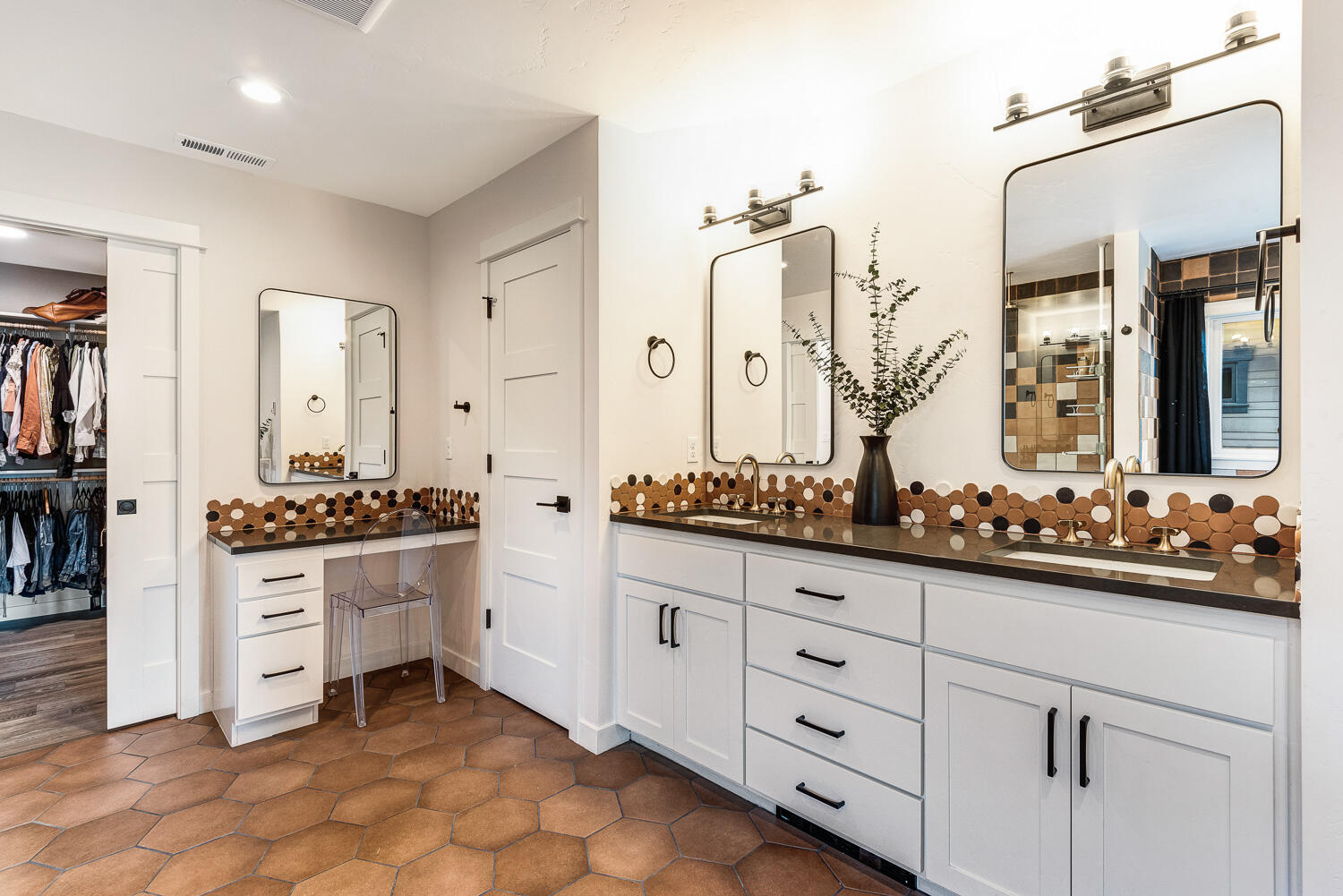 Three Pines - Residential