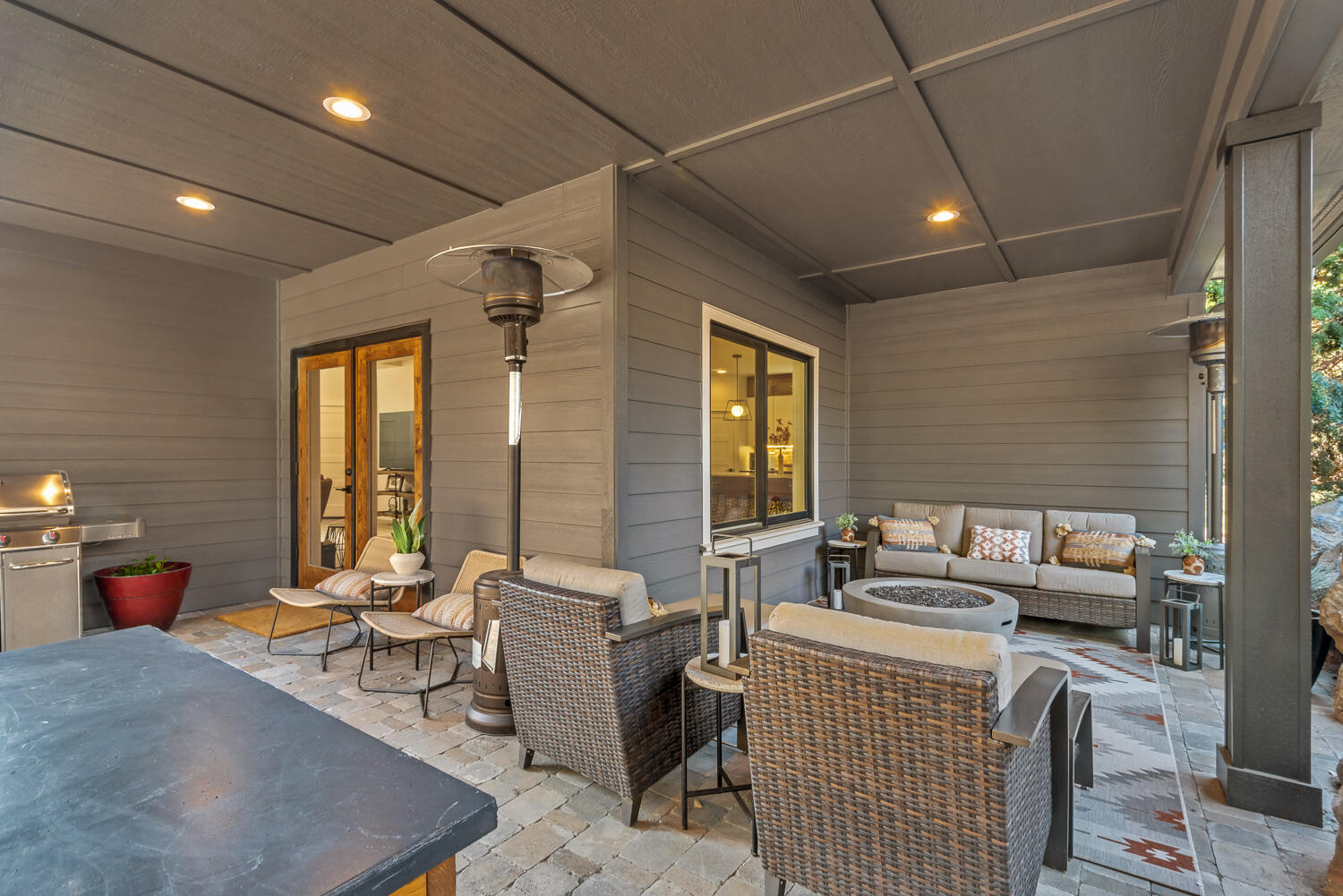 Three Pines - Residential