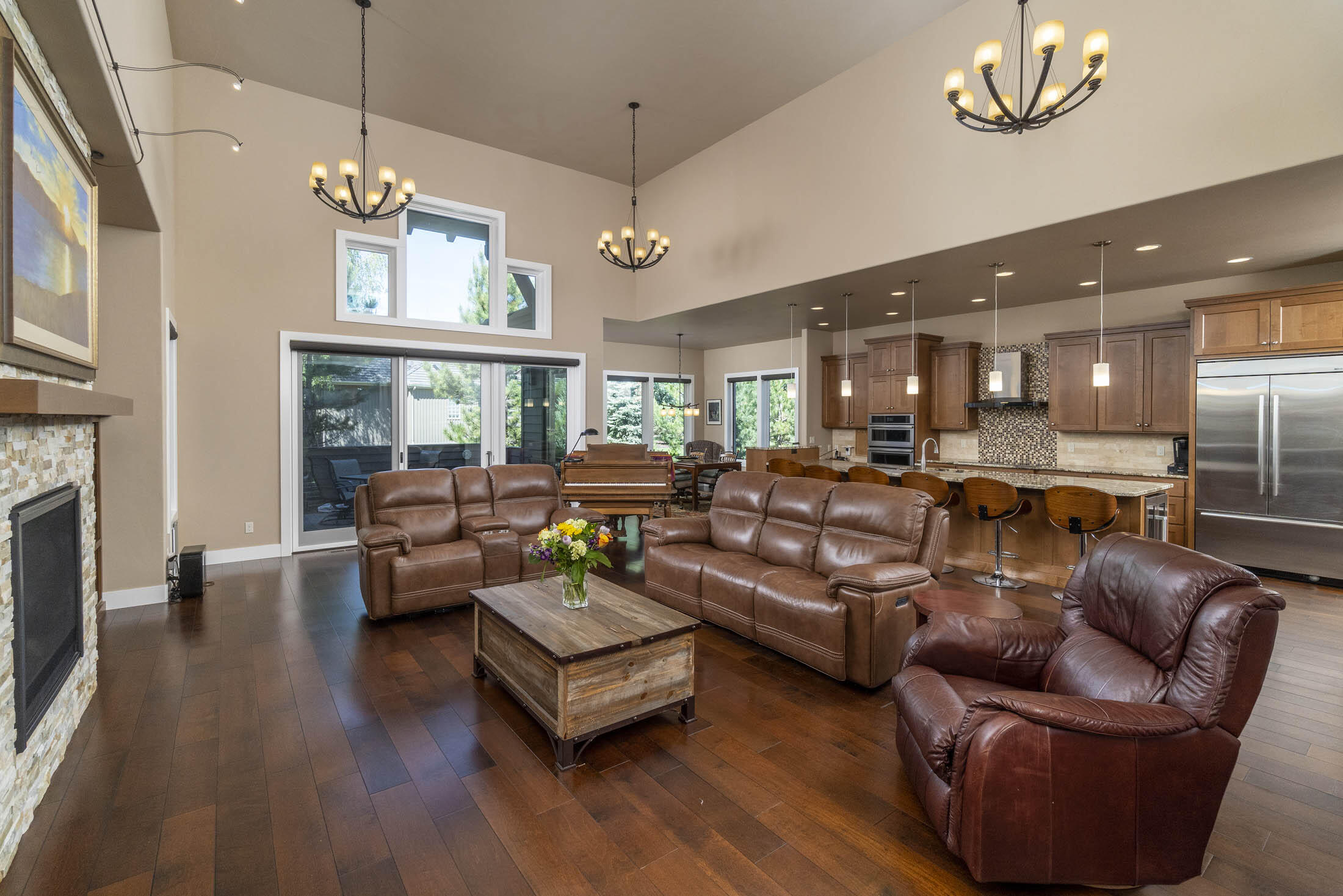 Broken Top - Residential