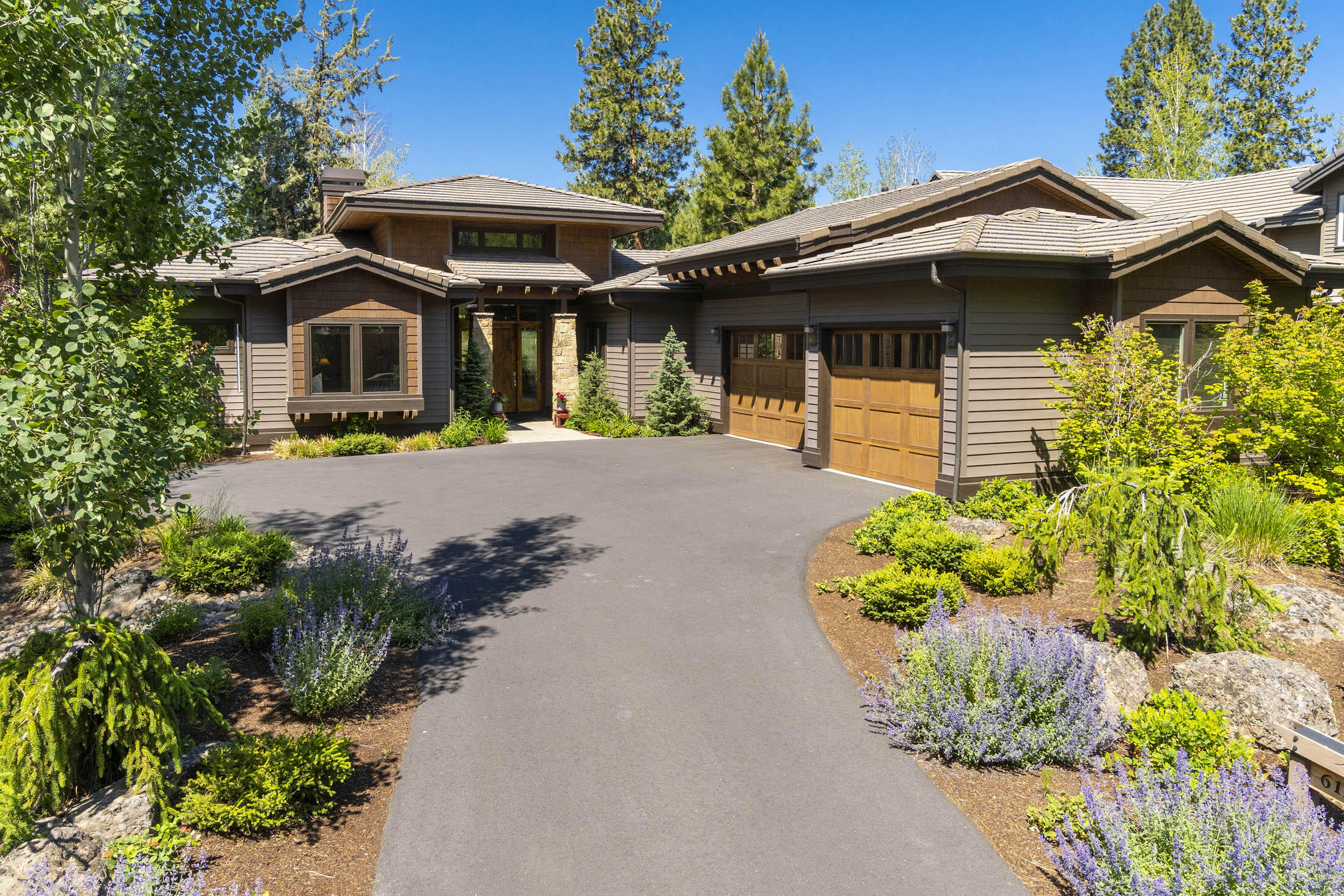 Broken Top - Residential