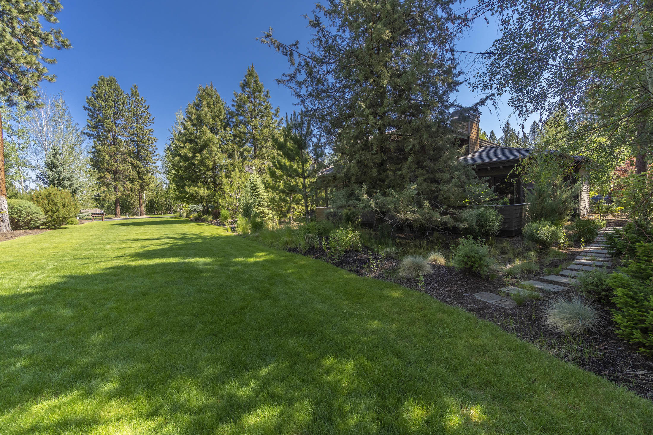 Broken Top - Residential