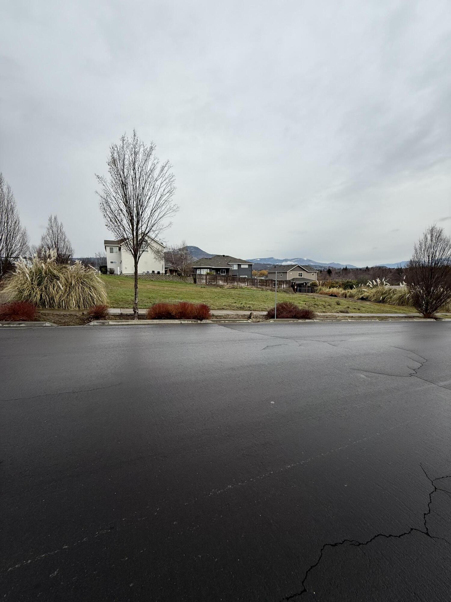 Arrowhead Heights Subdivision - Land