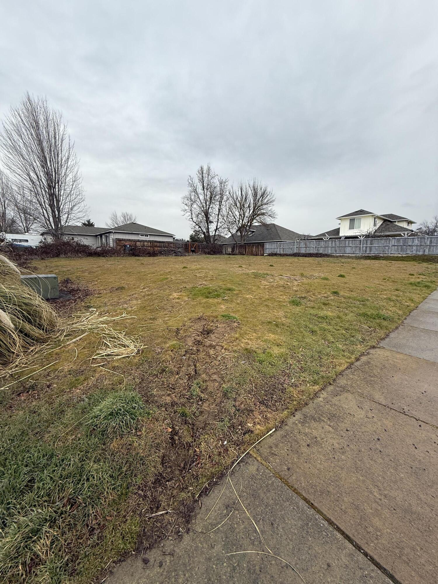 Arrowhead Heights Subdivision - Land