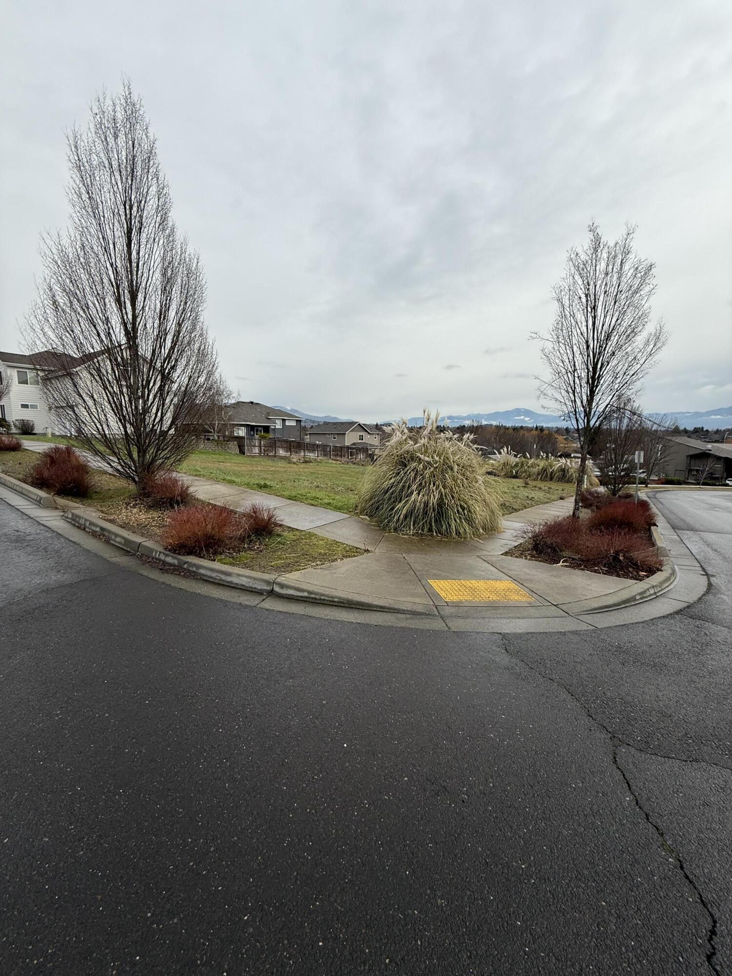 Arrowhead Heights Subdivision - Land