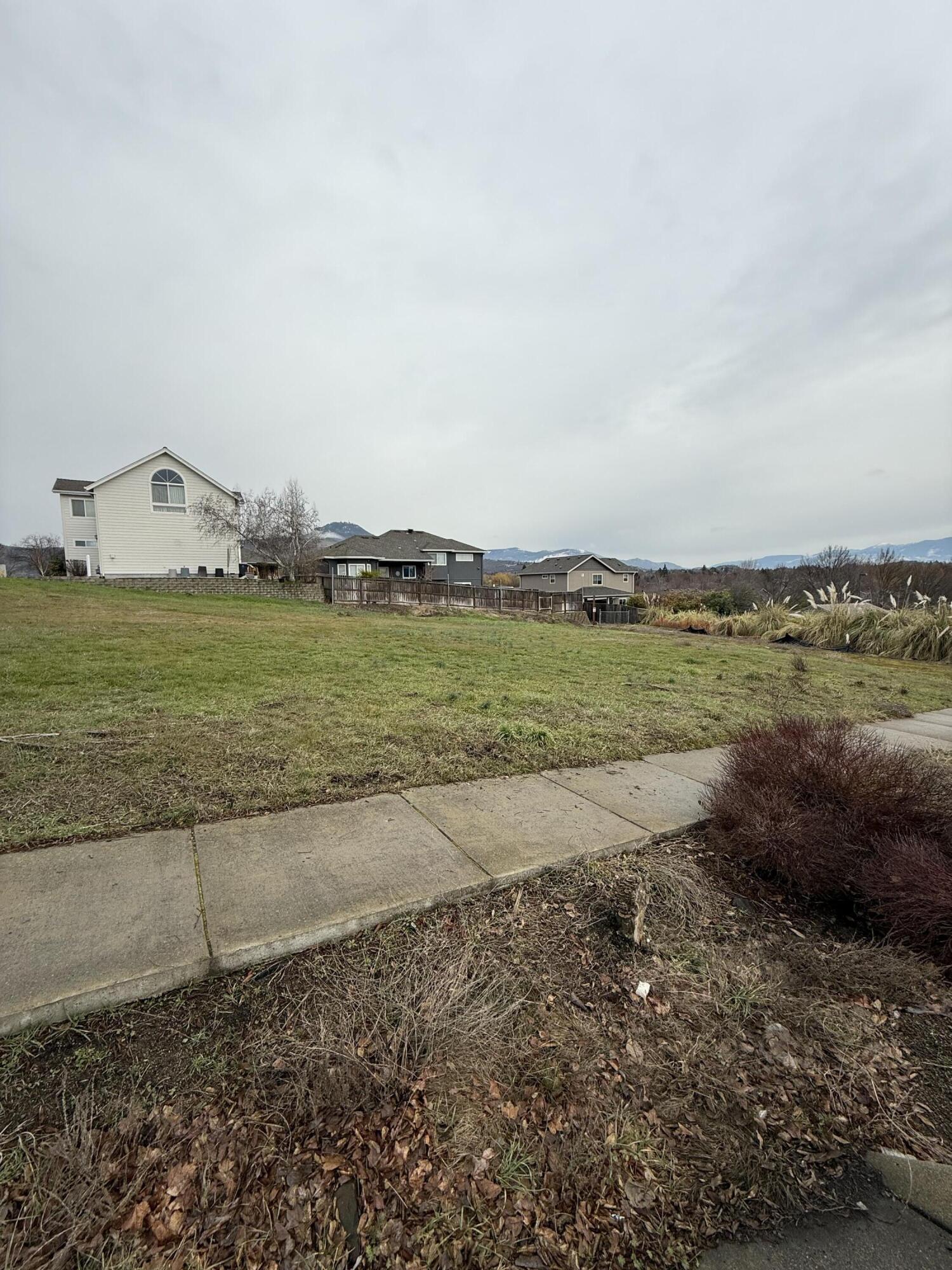 Arrowhead Heights Subdivision - Land