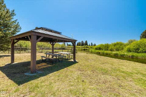 Tiny photo for 53345 Riverview Drive, La Pine, OR 97739 (MLS # 220223525)