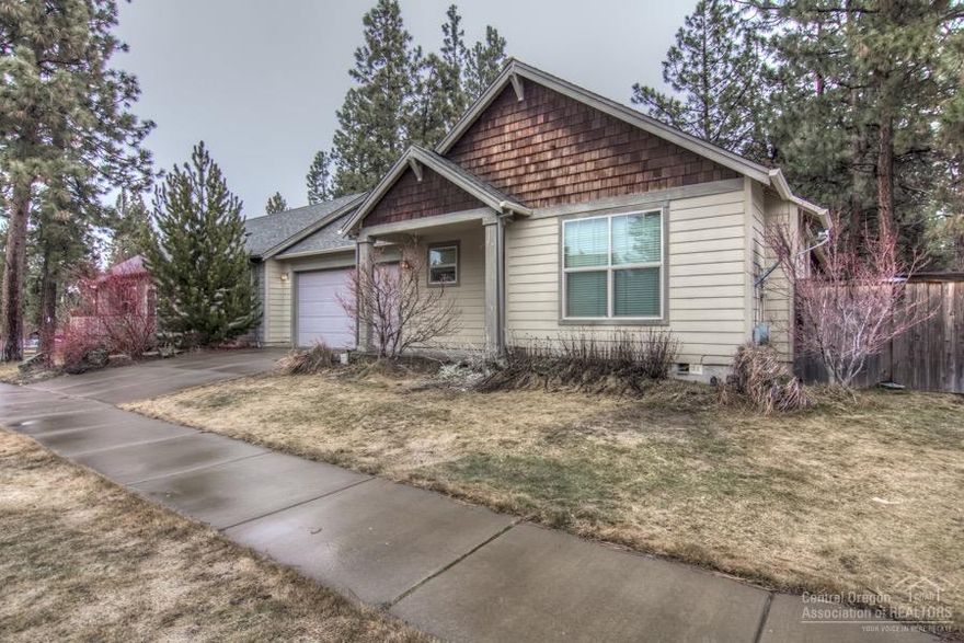 Rare single level duplex located in the desirable neighborhood of Pheasant Run. Each unit mirrors each other in floor plan. Great room concept with slider opening up to patio, large master bedroom with second slider door and patio, wood flooring in kitchen & entry, tile countertops, and large fenced wrap-around back yard. Ideal location in the ponderosas near Pine Ridge Elementary surrounded by well appointed single family homes.