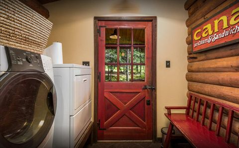 Tiny photo for 818 Slagle Creek Road, Grants Pass, OR 97527 (MLS # 220222959)