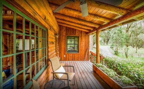 Tiny photo for 818 Slagle Creek Road, Grants Pass, OR 97527 (MLS # 220222959)