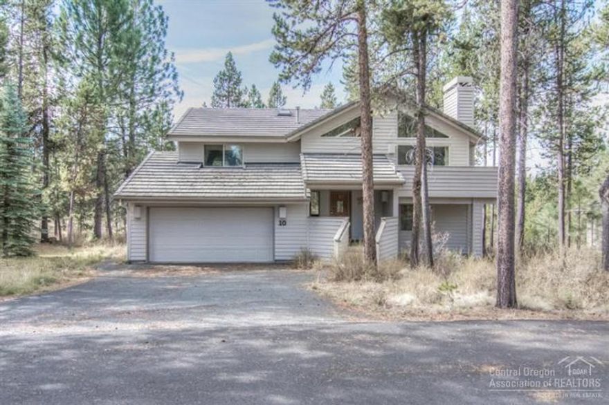 Nicely appointed split level just a short distance to the Cottonwood Store, the North Sunriver exit, and only a short distance to Fort Rock Park, SHARC and back to the Village Mall. This very nice home, has 2 master suites and the 3rd bedroom also has direct access to a bathroom. Fully furnished including a hot tub. A must see at only $379,900!