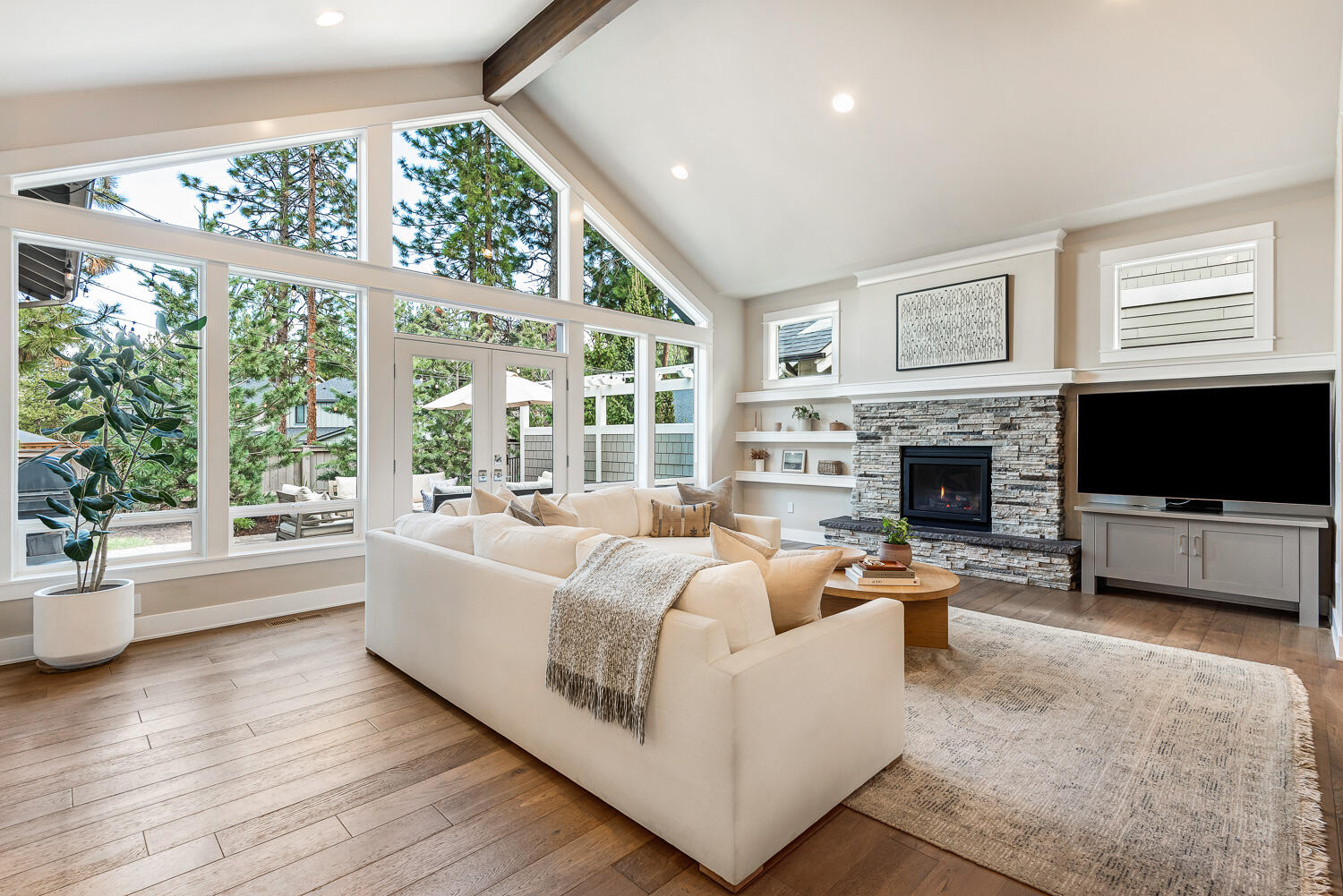 Three Pines Ridge - Residential