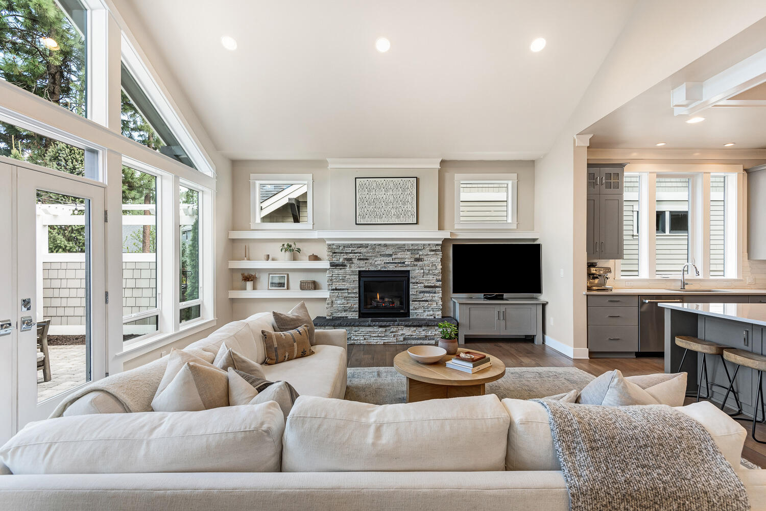 Three Pines Ridge - Residential