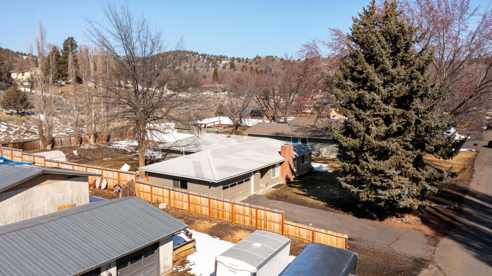 West Hills Homes - Residential