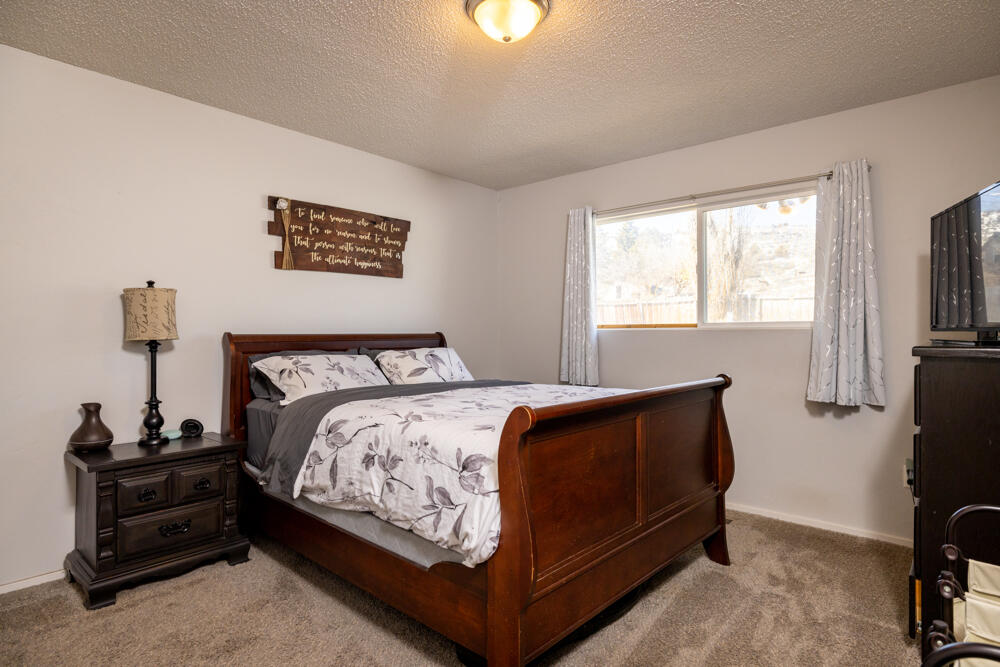 West Hills Homes - Residential