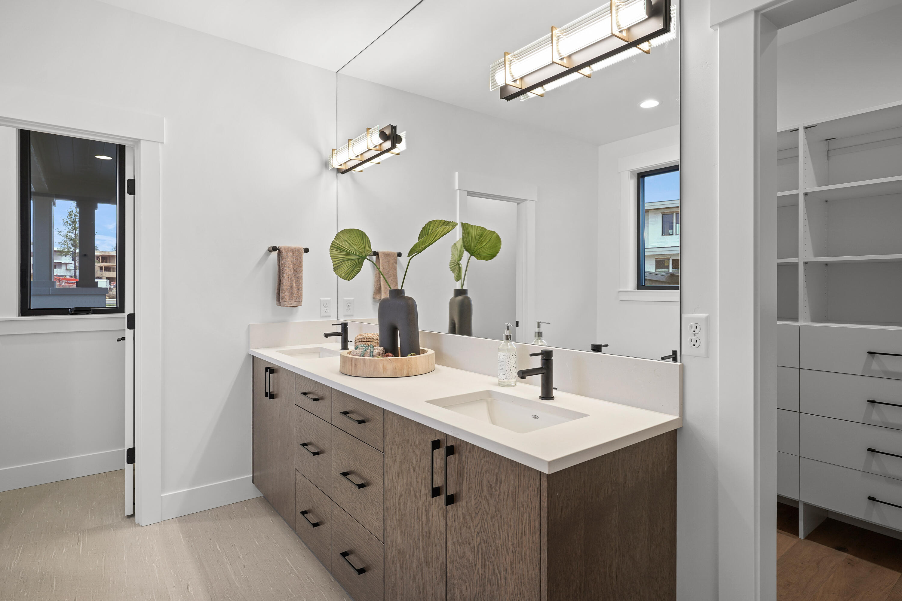 Discovery West Phase 4 - Residential