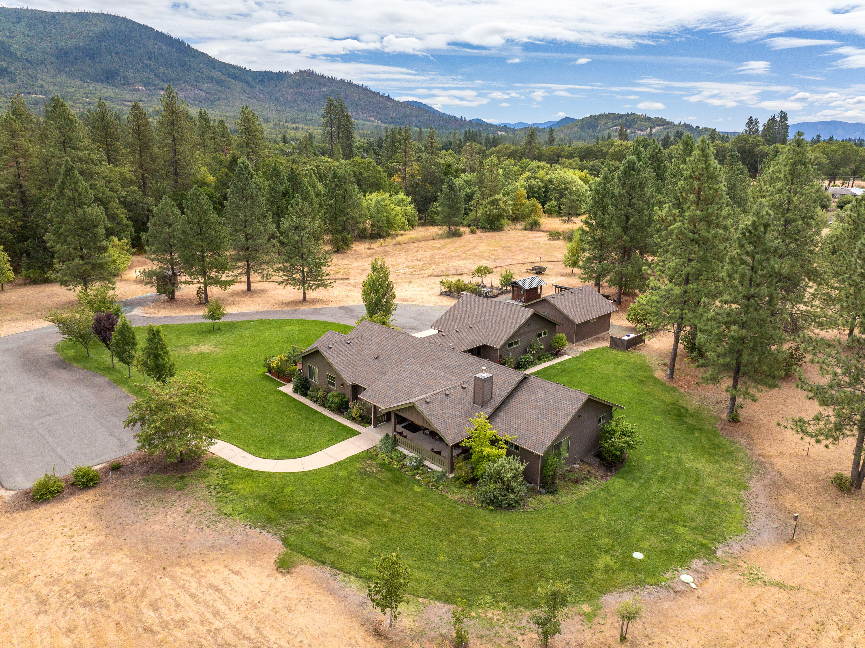 Paradise Valley Estates - Residential