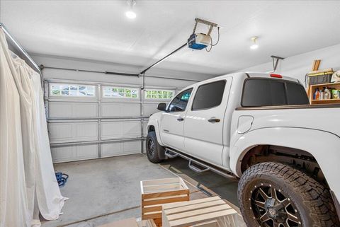 Tiny photo for 500 Antilles Lane, Medford, OR 97501 (MLS # 220220199)