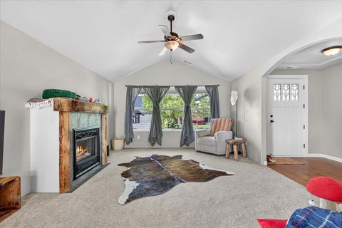 Tiny photo for 500 Antilles Lane, Medford, OR 97501 (MLS # 220220199)