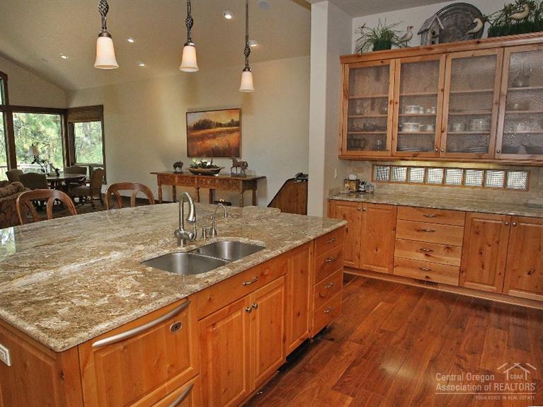 Broken Top - Residential