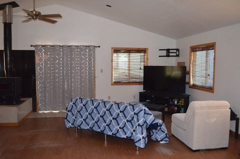 Tiny photo for 132860 Highway 97 N, Crescent, OR 97733 (MLS # 220217037)