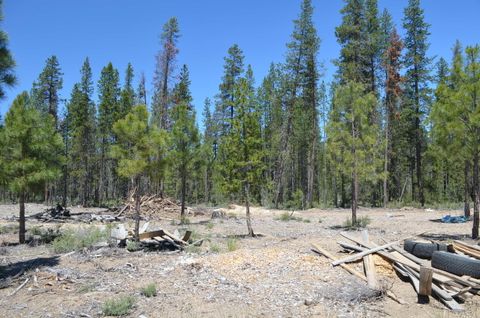 Tiny photo for 132860 Highway 97 N, Crescent, OR 97733 (MLS # 220217037)