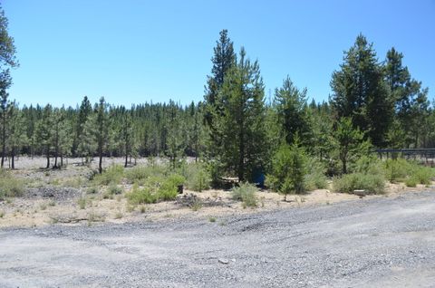 Tiny photo for 132860 Highway 97 N, Crescent, OR 97733 (MLS # 220217037)