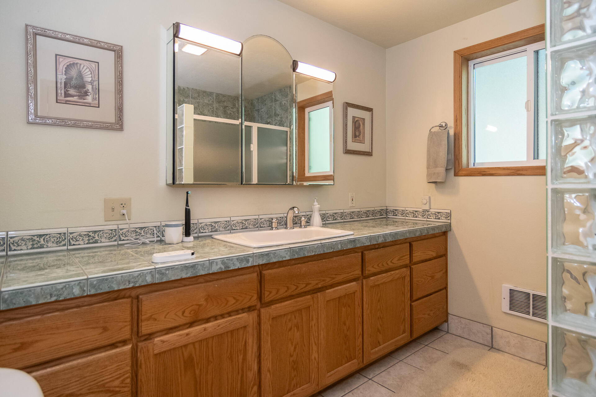 Drain's Addition To Drain - Residential