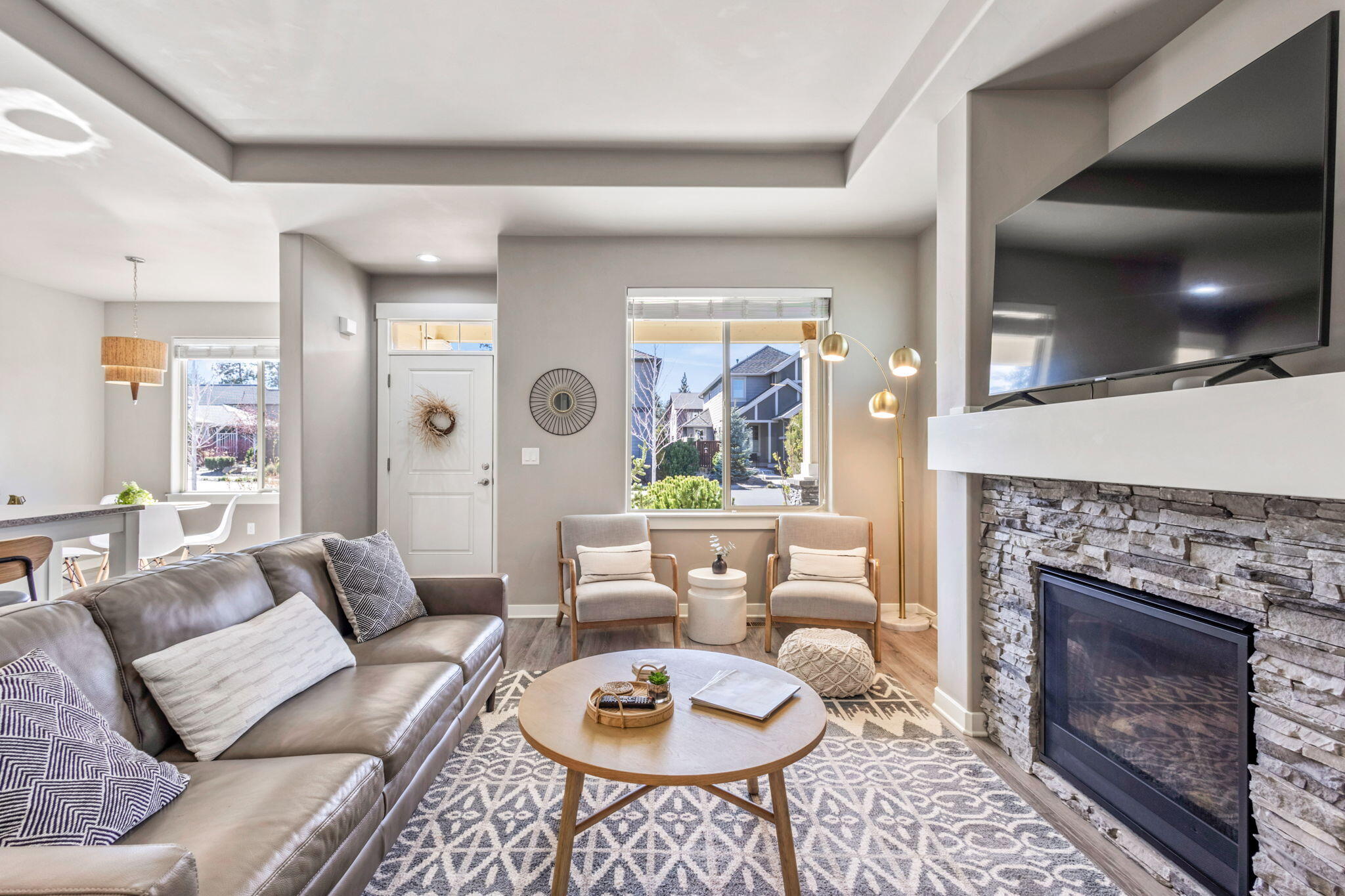 61054 SE Sydney Harbor Drive