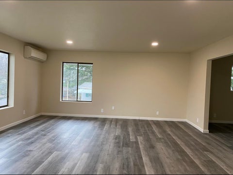 Tiny photo for 200 Clover Lane, Medford, OR 97501 (MLS # 220227042)