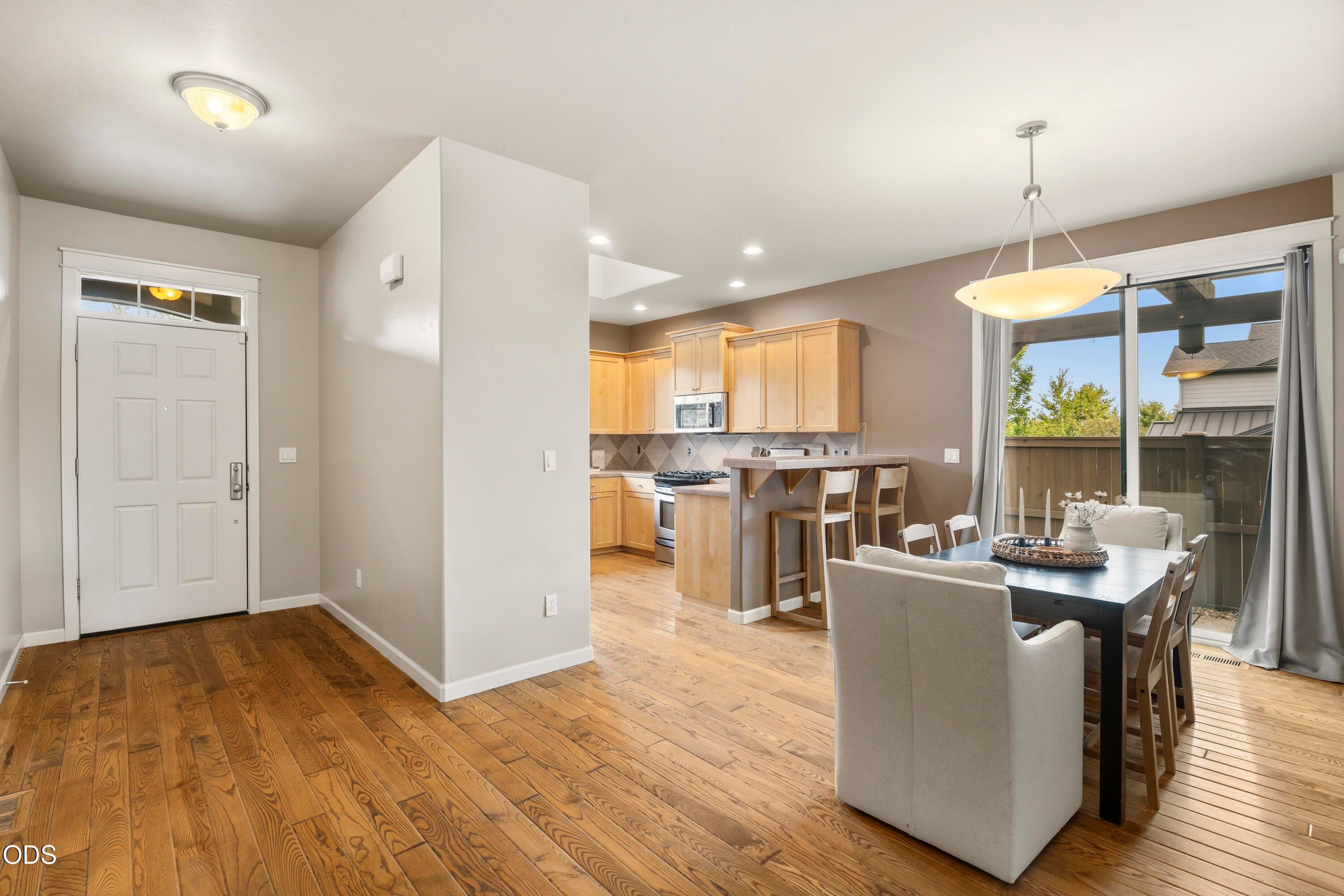 61146 SE Sydney Harbor Drive