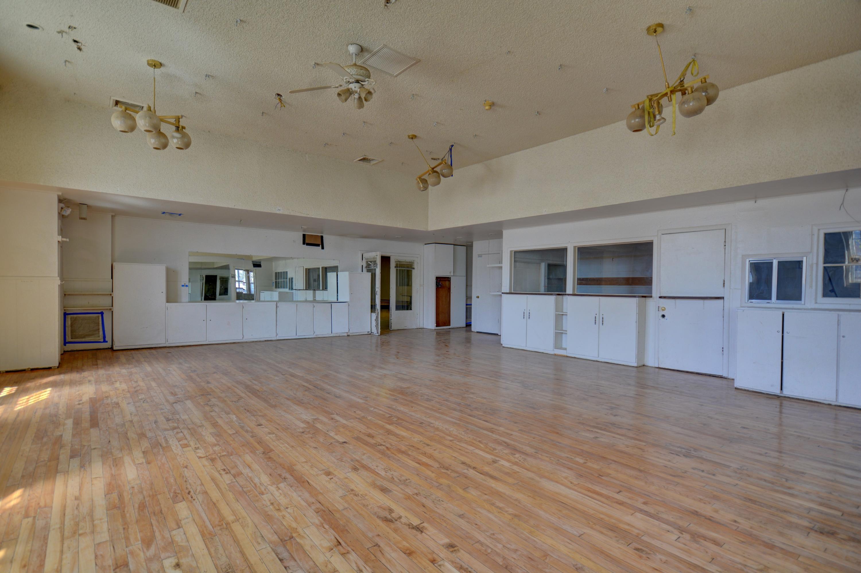 N/A - Commercial Sale