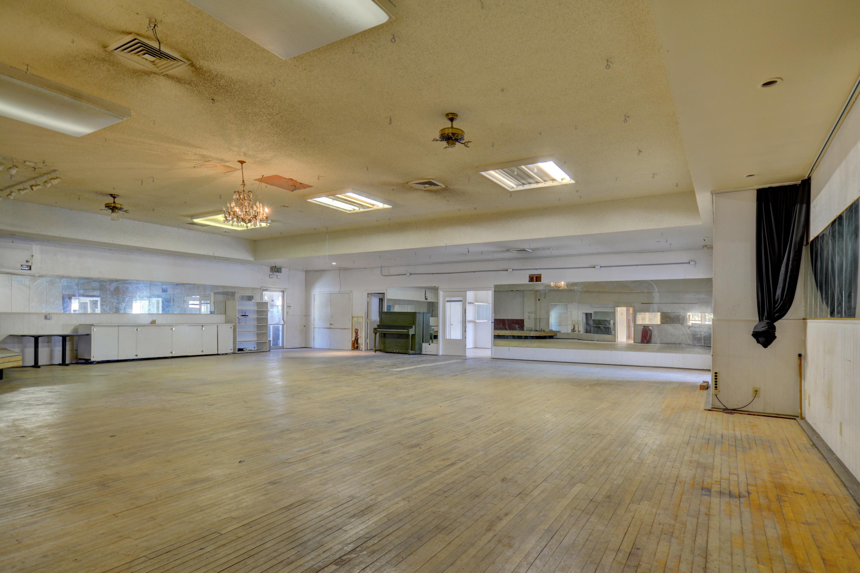 N/A - Commercial Sale