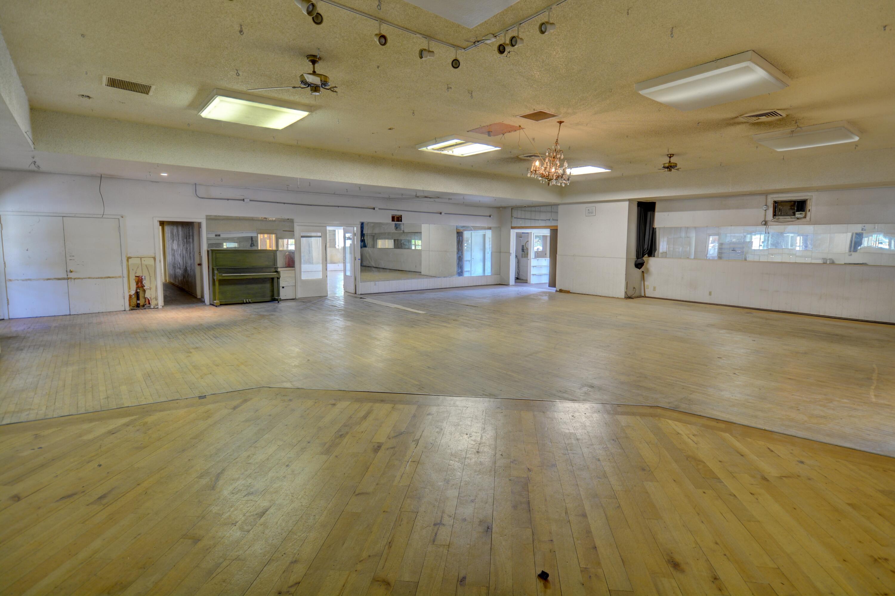 N/A - Commercial Sale