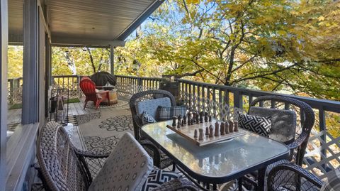 Tiny photo for 299 Foothill Boulevard, Rogue River, OR 97537 (MLS # 220211499)