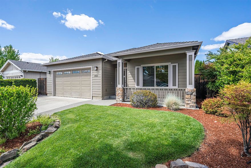 This beautifully maintained home was built by PacTrend Homes in 2006. It is situated in the quant Papillion Estates neighborhood of East Medford. The open floor plan
provides 1564 square feet of living space including 3 bedrooms and 2 full bathrooms plus a formal dining room that could be used as an office or converted into a fourth
bedroom. Hardwood floors in entry with a spacious kitchen perfect for entertaining includes granite, tile backsplash, stainless steel appliances plus an eat in bar.
Dedicated laundry area and a walk in closet in the primary bedroom.