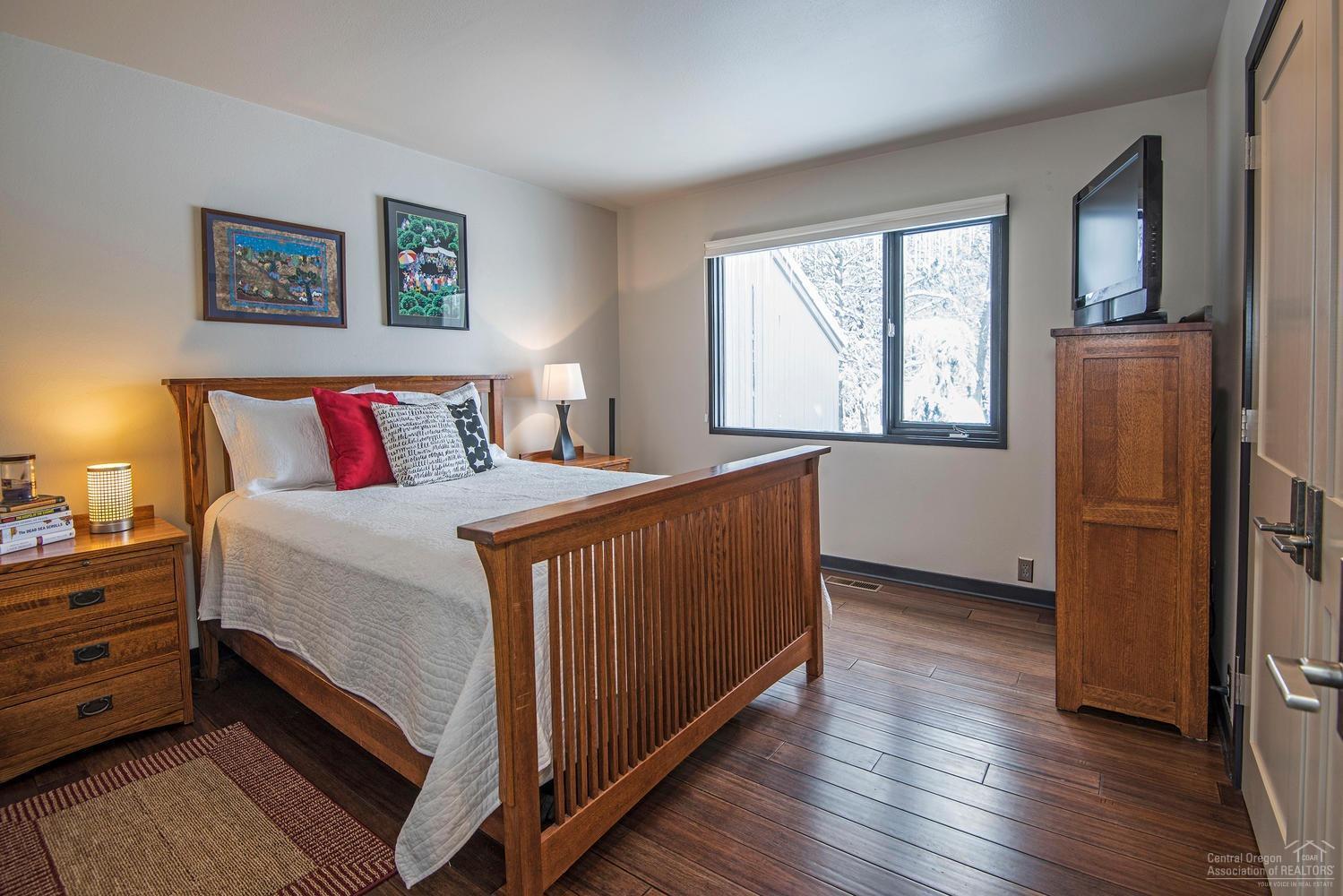 Meadow House - Residential