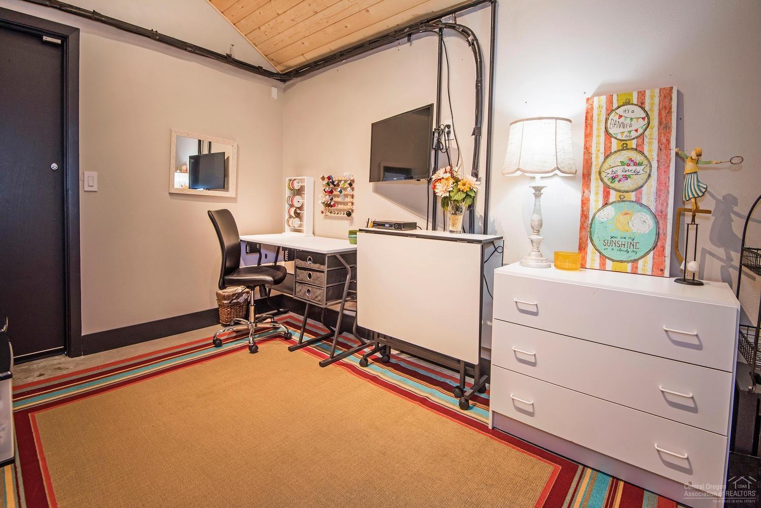 Meadow House - Residential