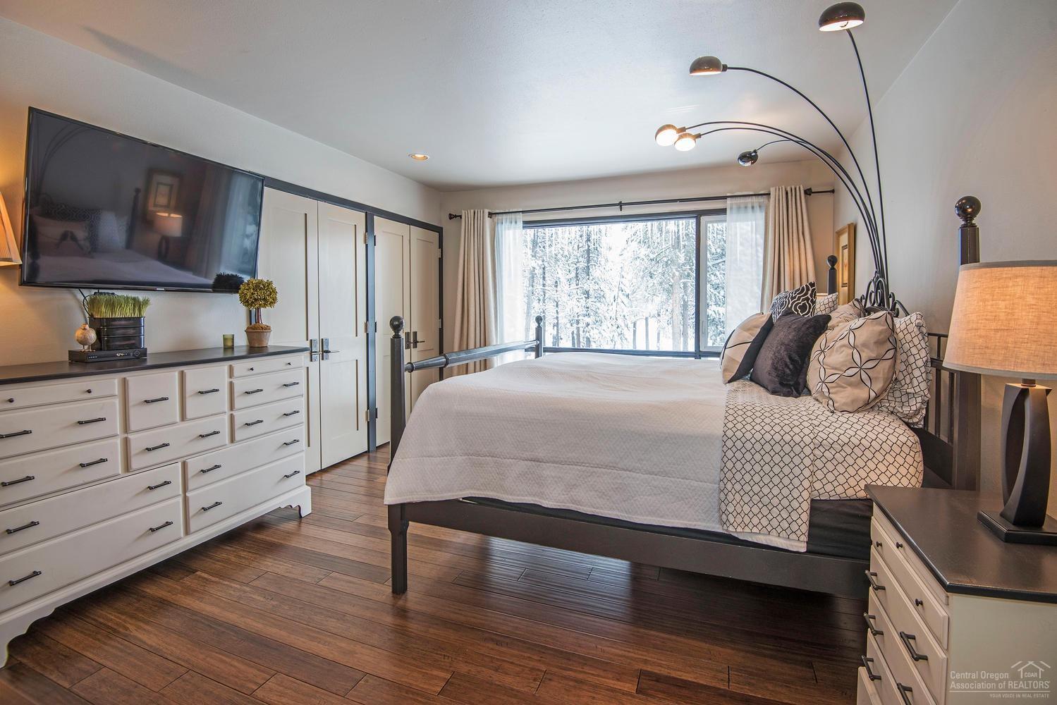 Meadow House - Residential