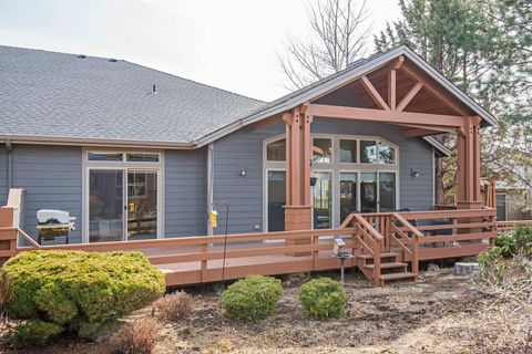 Tiny photo for 8433 Forest Ridge Loop, Redmond, OR 97756 (MLS # 220217601)