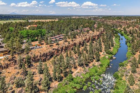 Tiny photo for 8433 Forest Ridge Loop, Redmond, OR 97756 (MLS # 220217601)