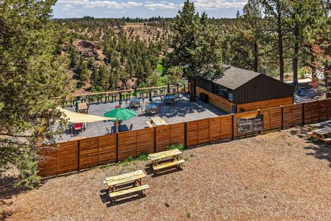 Tiny photo for 8433 Forest Ridge Loop, Redmond, OR 97756 (MLS # 220217601)