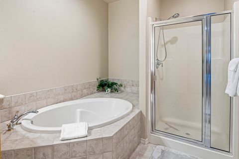 Tiny photo for 8433 Forest Ridge Loop, Redmond, OR 97756 (MLS # 220217601)